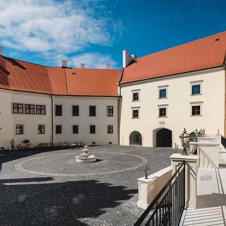 Palace Art Hotel Pezinok Exterior foto
